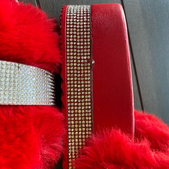 I.D. Required Faux Fur & Rhinestones RED Platform Slides Sz 8 - Picture 5 of 14